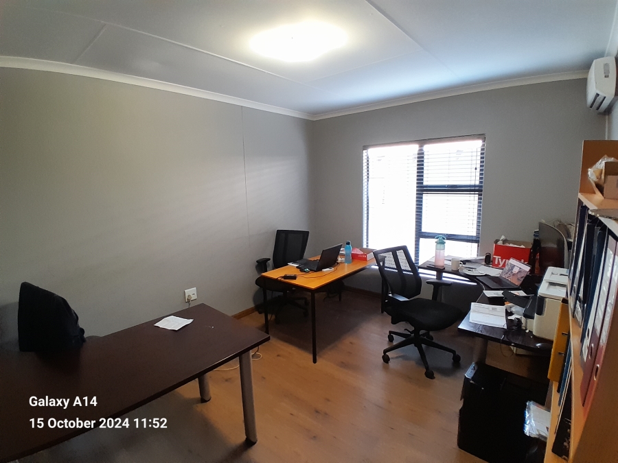 6 Bedroom Property for Sale in Protea Park North West